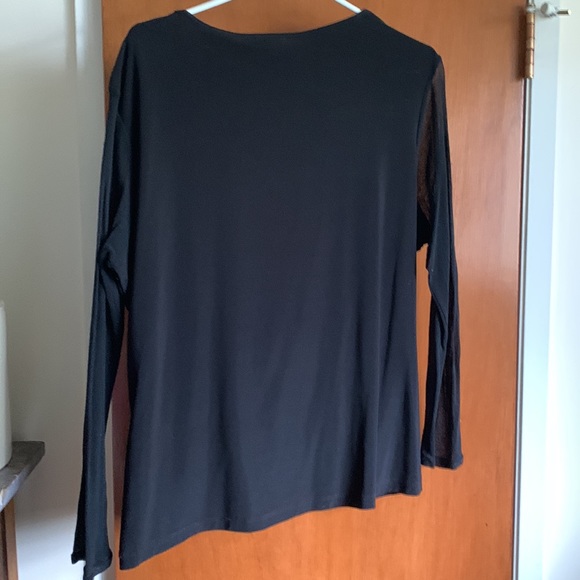Black fitted shirt with gauzy sleeves - Picture 2 of 3